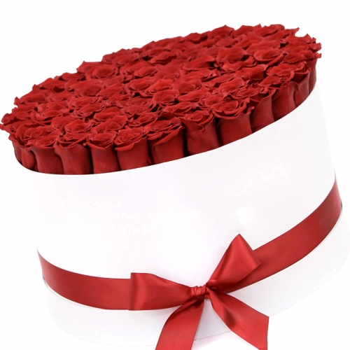 101 красная роза в подарочной шляпной коробке